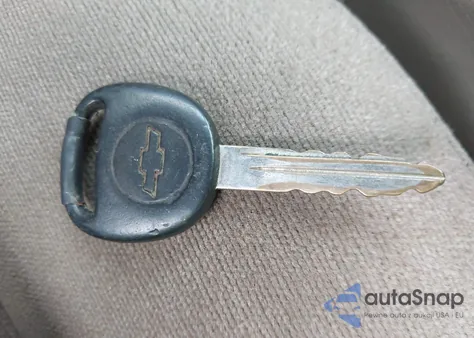 2005 Chevrolet Silverado 1500 Ls из США, поврежденный, VIN 2GCEC13T951305808